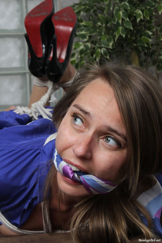 Chloe Toy Shoot May 2024 2249-chloe-toy-shoot-may-2024.jpg