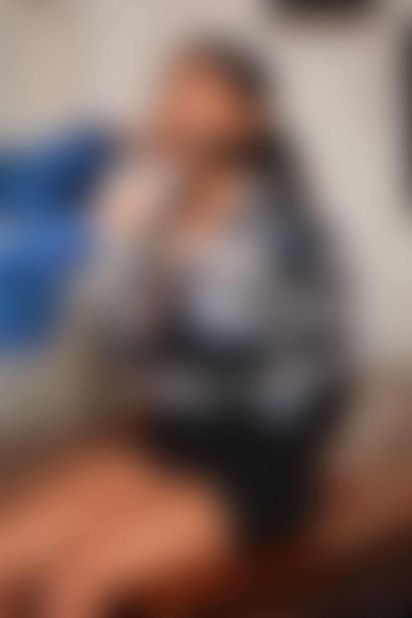 71 exclusive pictures.