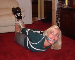 Secretary 4, 40 exclusive pictures.