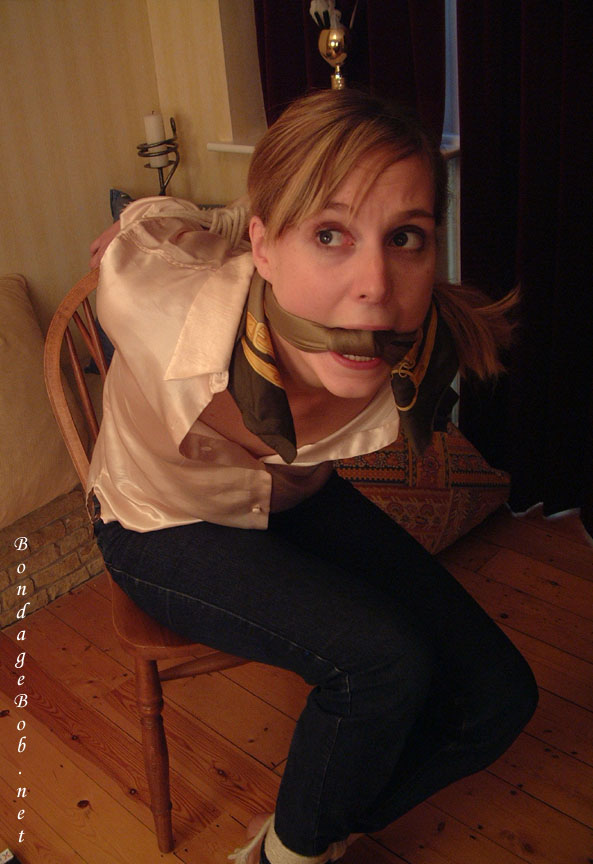 Ariel Anderssen, Bondage Devil