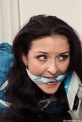 75 exclusive pictures.