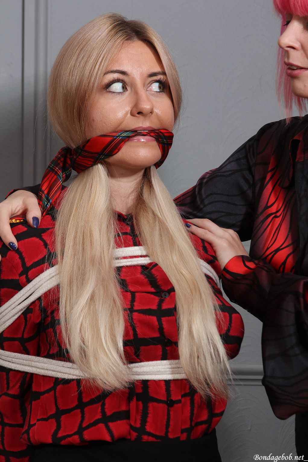 Elle Hunter & Temptress Kate, The Card Game