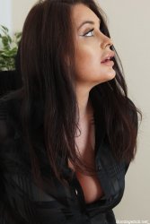 50 exclusive pictures.