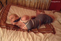 45 exclusive pictures.