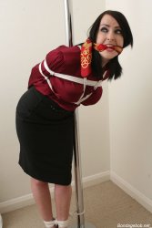 64 exclusive pictures.