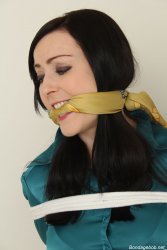 77 exclusive pictures.