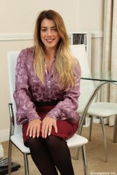 11 exclusive pictures.