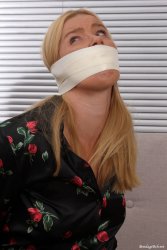 60 exclusive pictures.