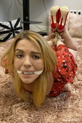 52 exclusive pictures.