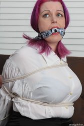 72 exclusive pictures.